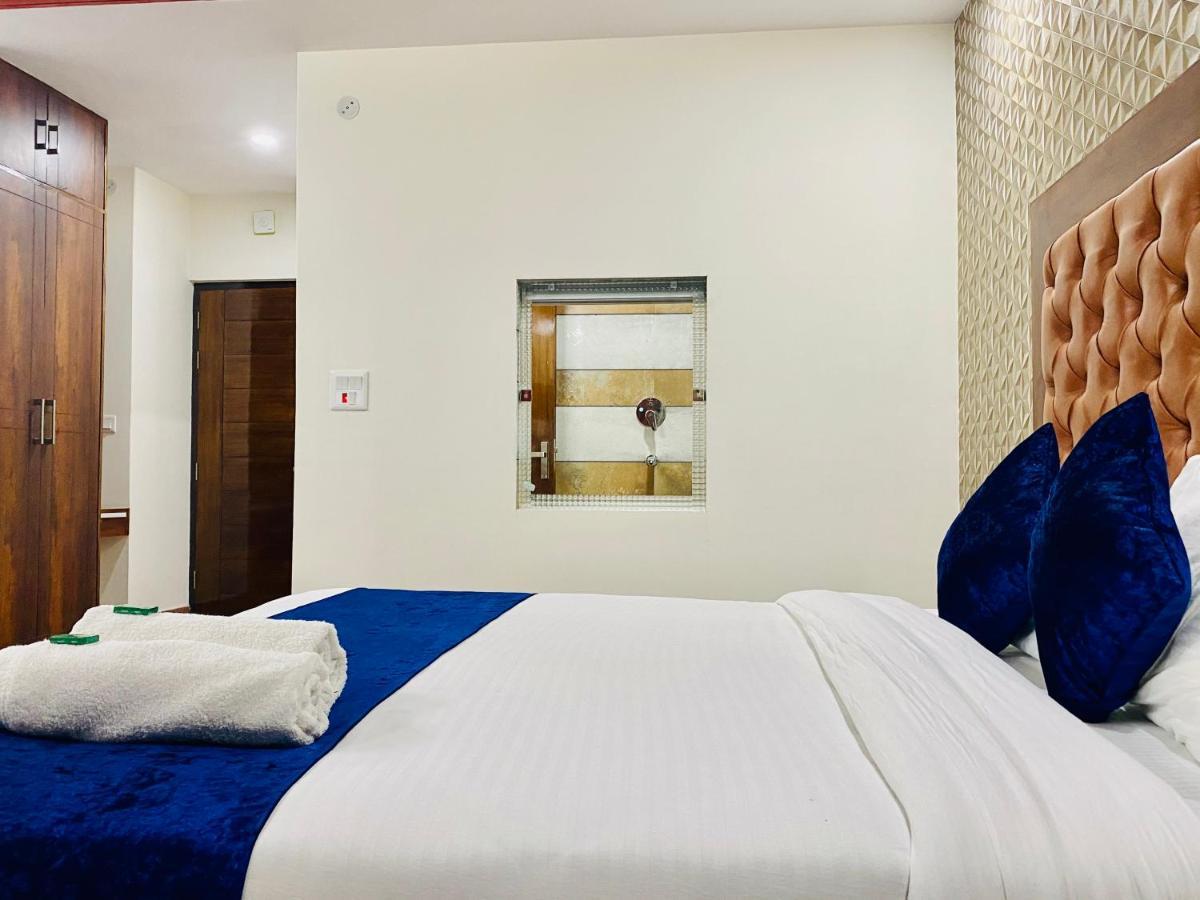 Royal Green Mashobra - Mountain And Valley View Rooms Шимла Экстерьер фото
