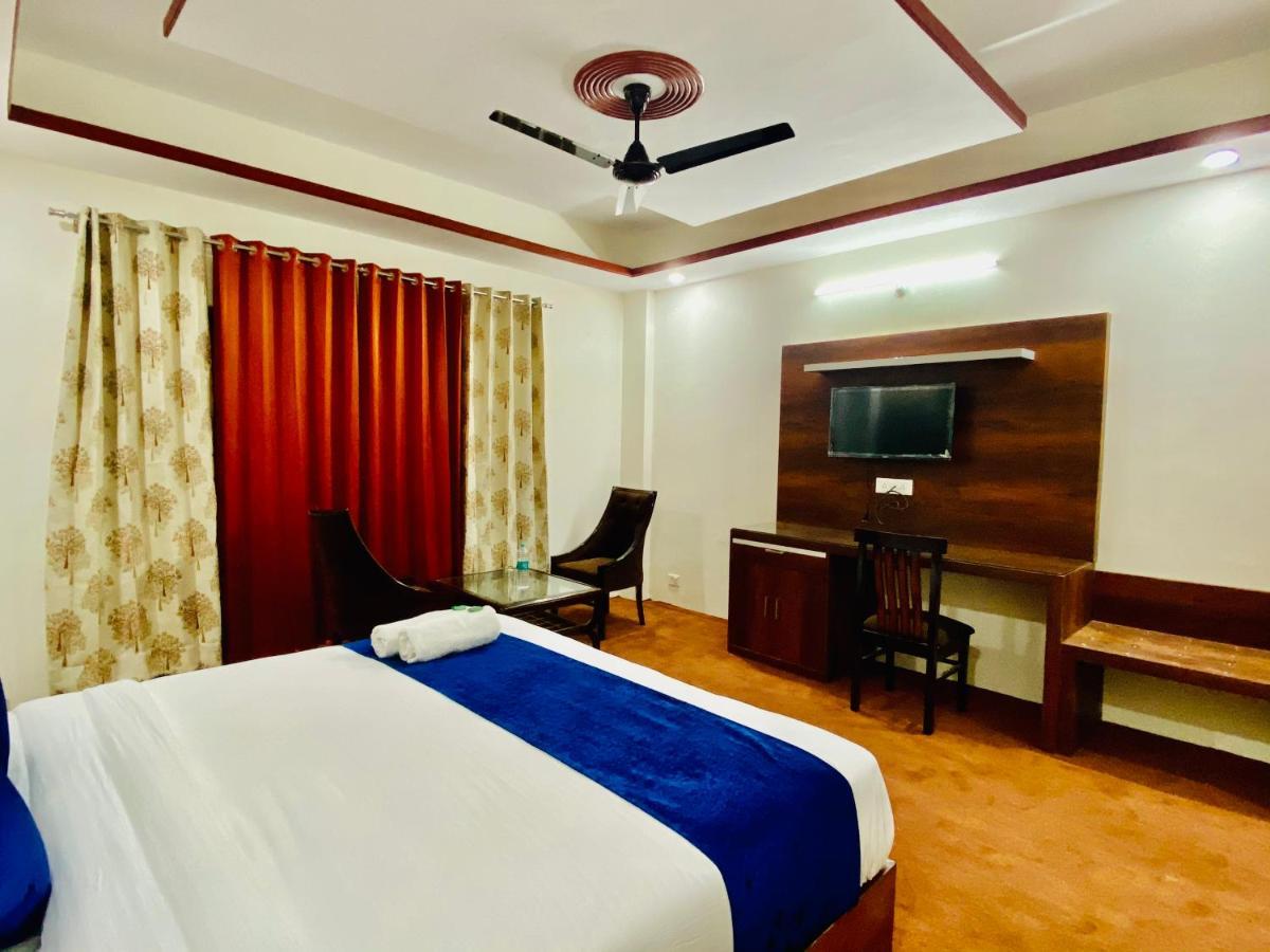 Royal Green Mashobra - Mountain And Valley View Rooms Шимла Экстерьер фото