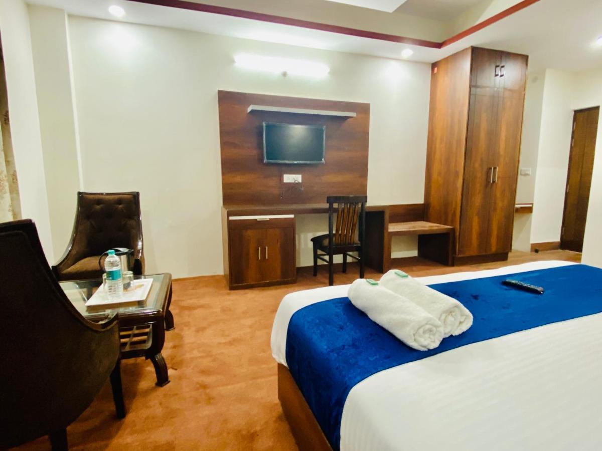 Royal Green Mashobra - Mountain And Valley View Rooms Шимла Экстерьер фото