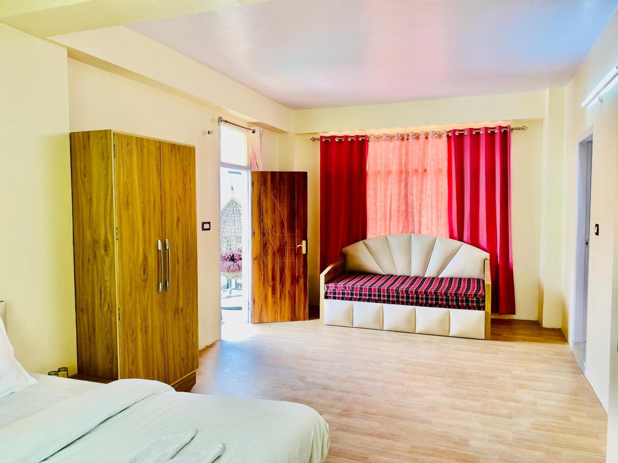 Royal Green Mashobra - Mountain And Valley View Rooms Шимла Экстерьер фото