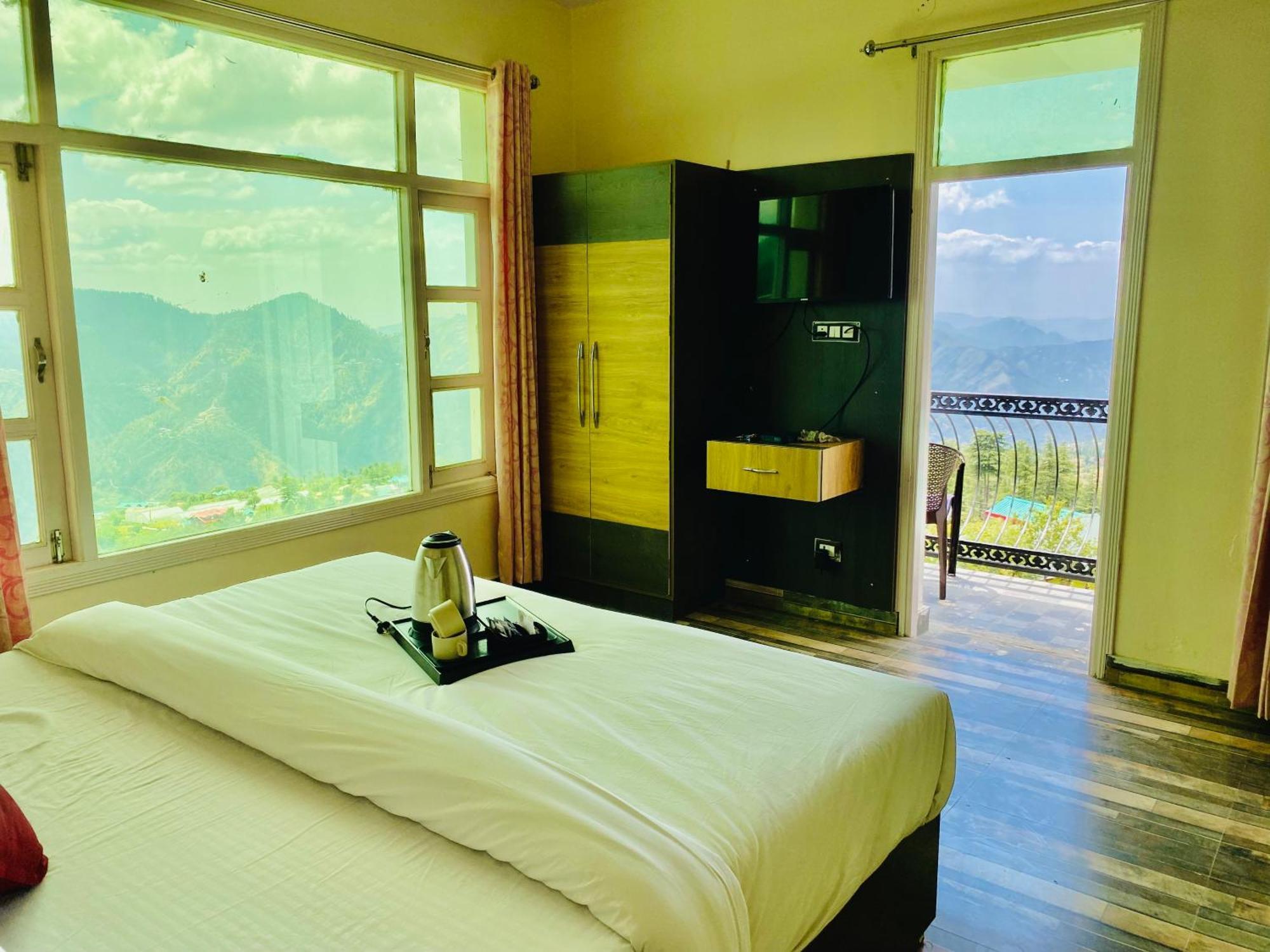 Royal Green Mashobra - Mountain And Valley View Rooms Шимла Экстерьер фото