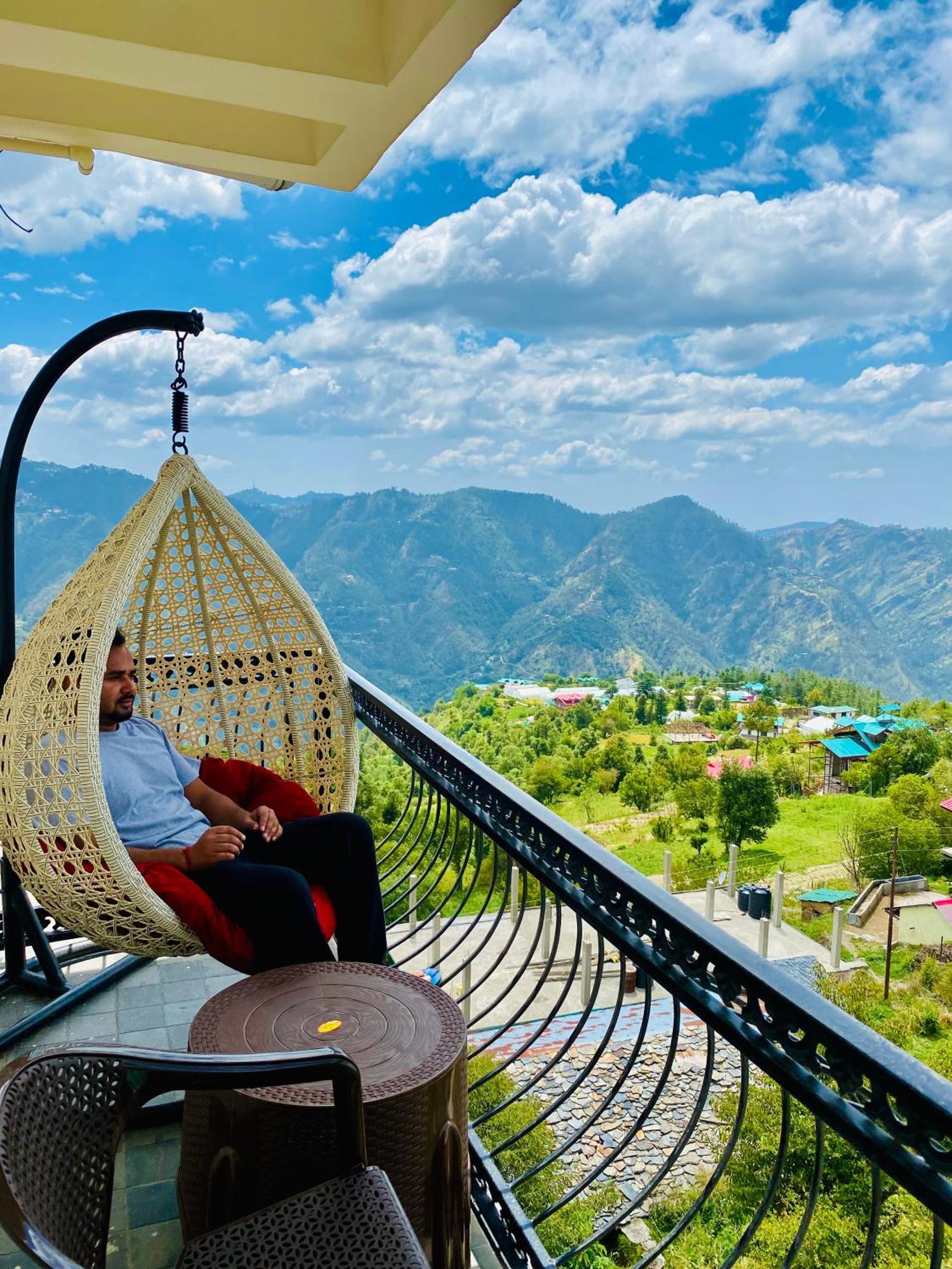 Royal Green Mashobra - Mountain And Valley View Rooms Шимла Экстерьер фото