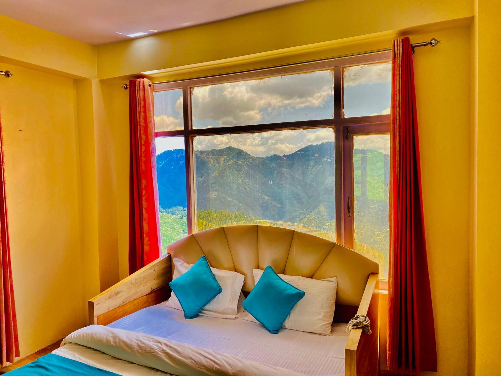 Royal Green Mashobra - Mountain And Valley View Rooms Шимла Экстерьер фото