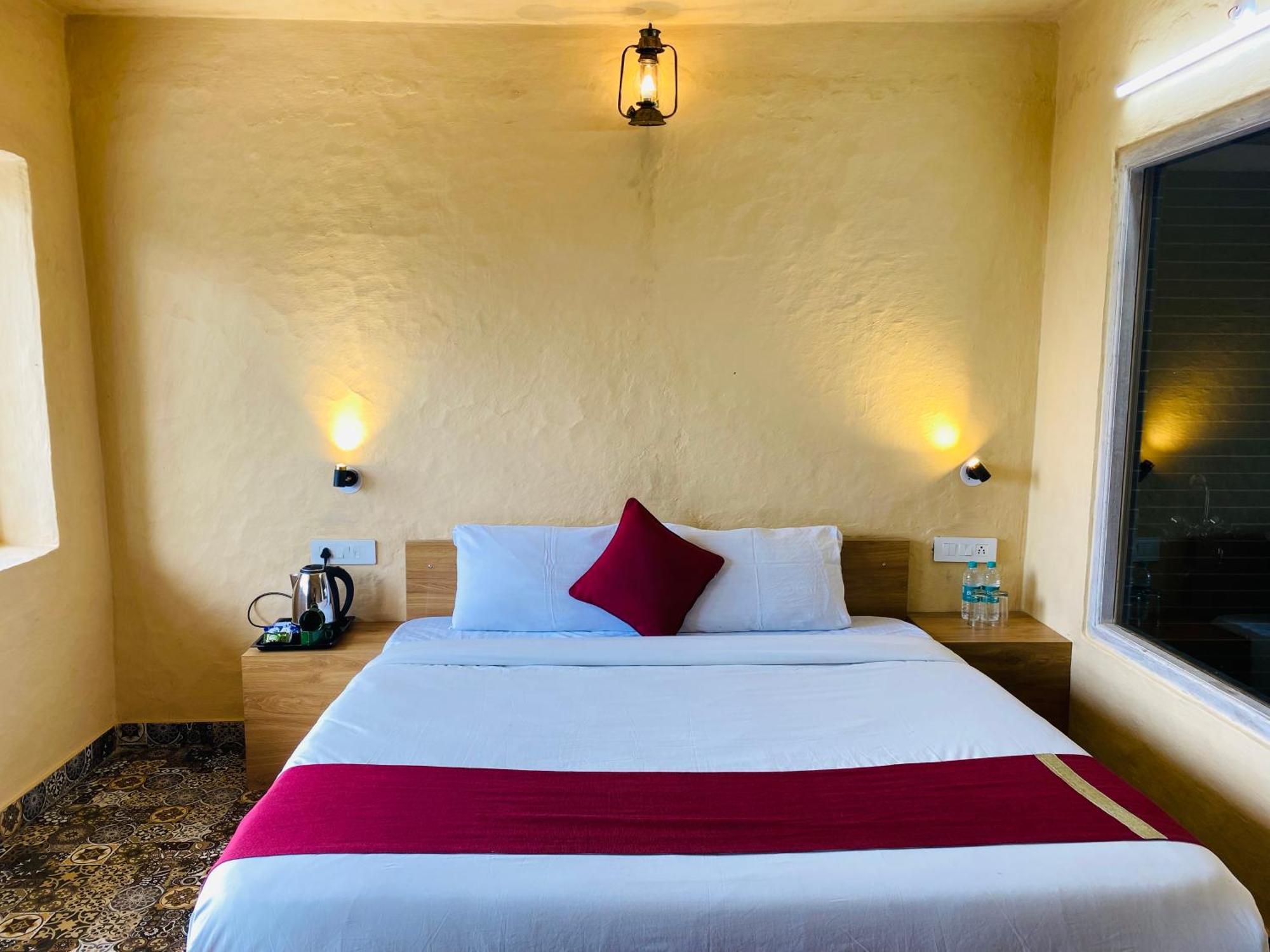 Royal Green Mashobra - Mountain And Valley View Rooms Шимла Экстерьер фото